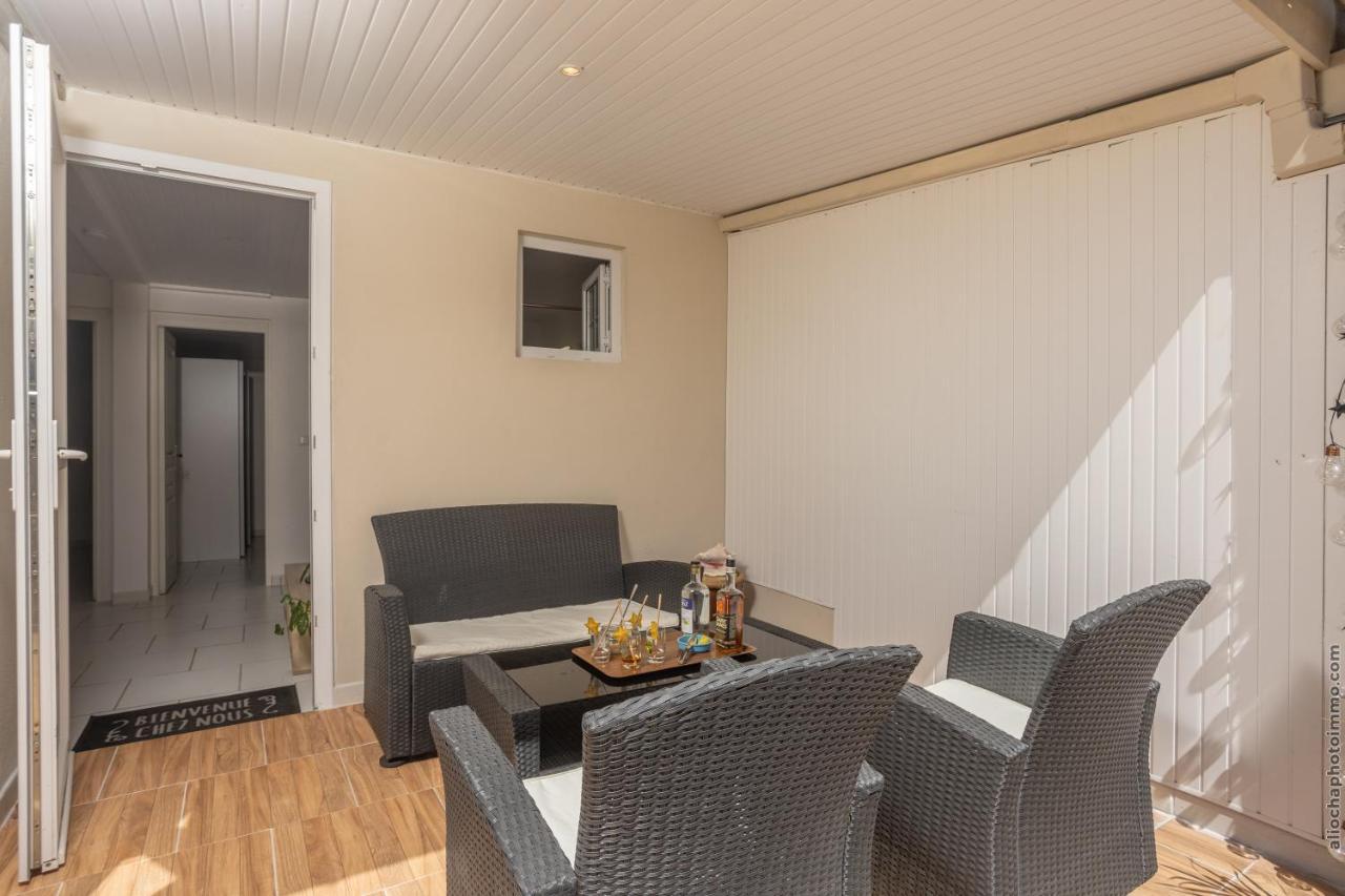 Alpinia - Appt Avec Piscine Partagee Apartment Saint-Pierre ภายนอก รูปภาพ