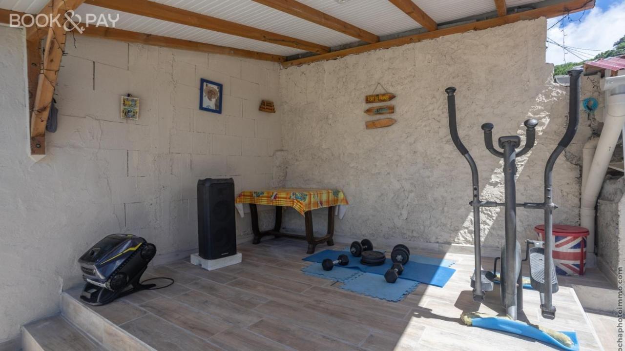 Alpinia - Appt Avec Piscine Partagee Apartment Saint-Pierre ภายนอก รูปภาพ